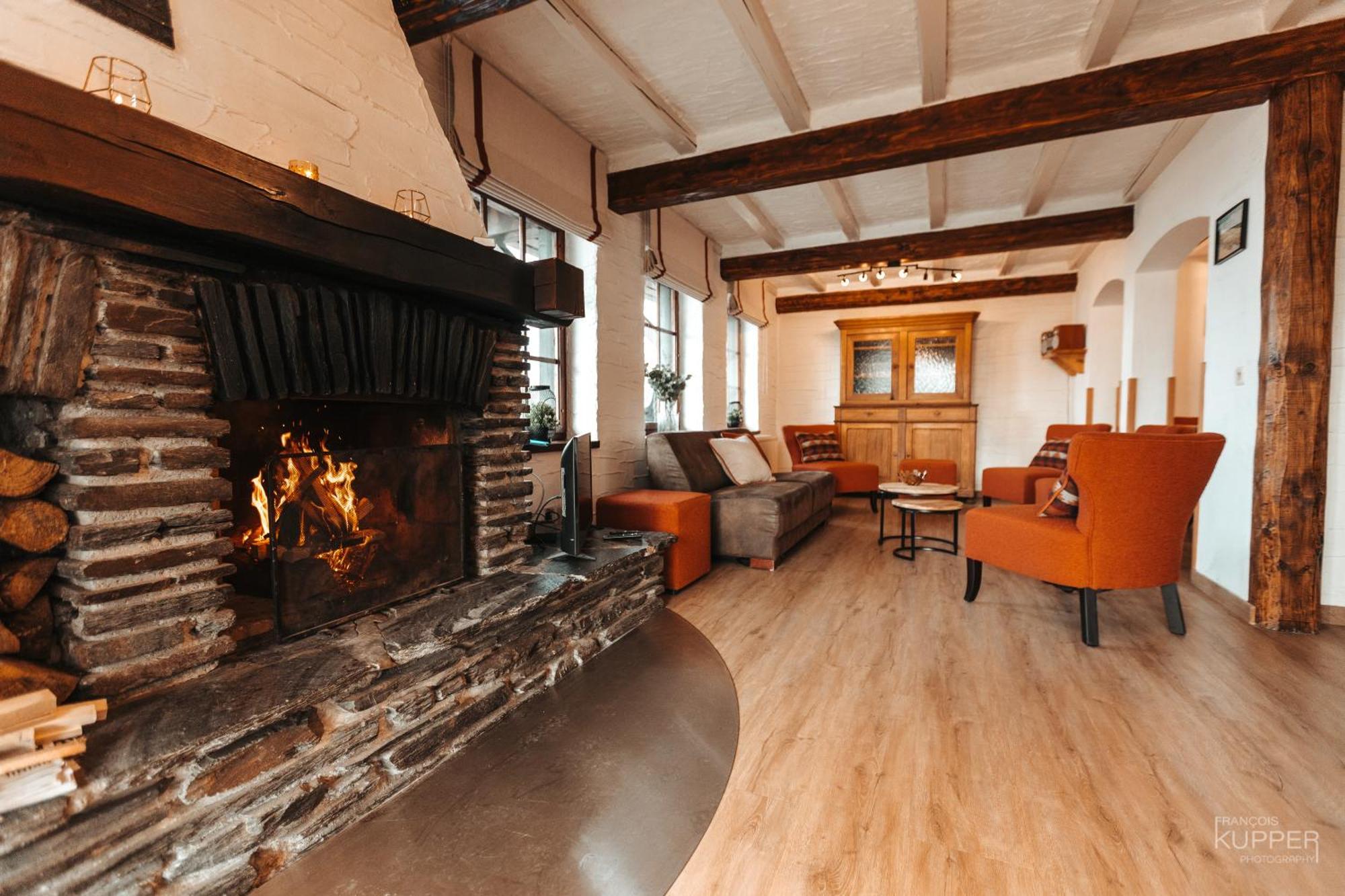 Le Grand Cerf 25 Pers, Malmedy- Chalet Rustique, Jardin Exterior foto